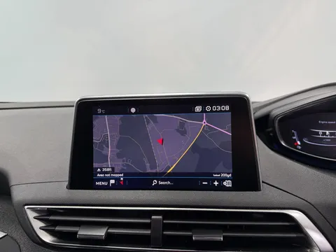 PEUGEOT 5008 1.5 BlueHDi Allure 5dr