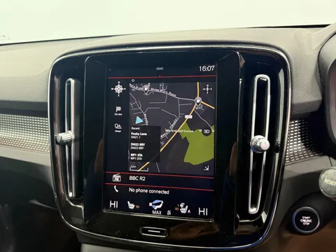 VOLVO XC40 2.0 D3 R DESIGN 5dr AWD Geartronic