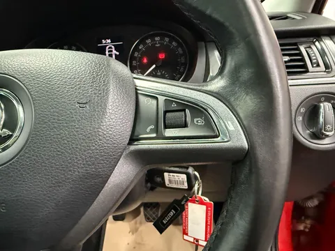 SKODA RAPID SPACEBACK 1.6 TDI CR 90 SE 5dr