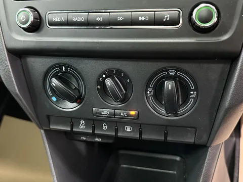 SKODA RAPID SPACEBACK 1.6 TDI CR 90 SE 5dr