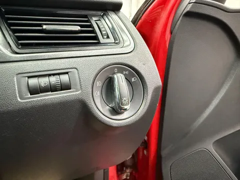 SKODA RAPID SPACEBACK 1.6 TDI CR 90 SE 5dr