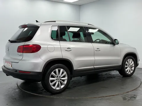 VOLKSWAGEN TIGUAN 2.0 TDi BlueMotion Tech Match 5dr