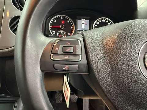 VOLKSWAGEN TIGUAN 2.0 TDi BlueMotion Tech Match 5dr