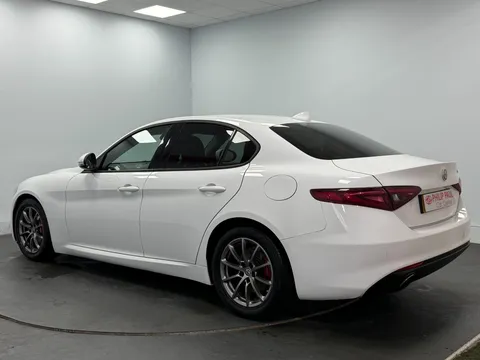 ALFA ROMEO GIULIA 2.0 TB Super 4dr Auto