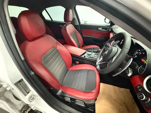 ALFA ROMEO GIULIA 2.0 TB Super 4dr Auto