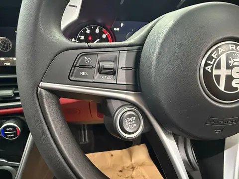 ALFA ROMEO GIULIA 2.0 TB Super 4dr Auto