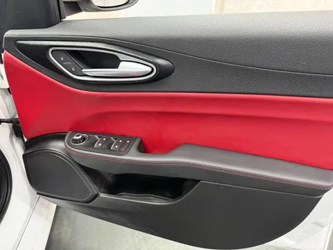 ALFA ROMEO GIULIA 2.0 TB Super 4dr Auto