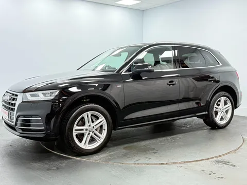 AUDI Q5 2.0 TDI Quattro S Line 5dr S Tronic