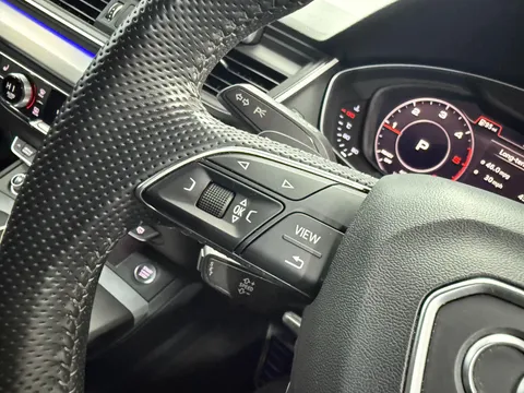 AUDI Q5 2.0 TDI Quattro S Line 5dr S Tronic