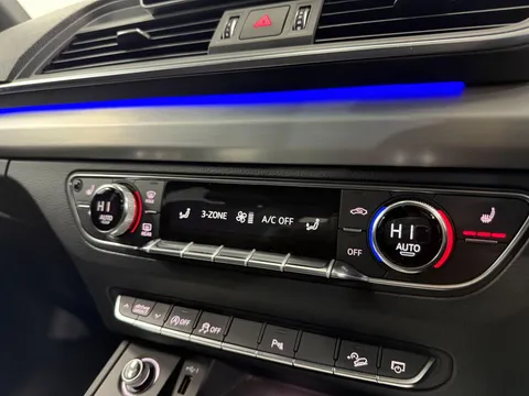 AUDI Q5 2.0 TDI Quattro S Line 5dr S Tronic