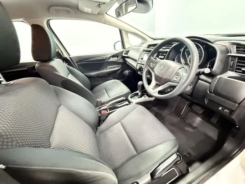 HONDA JAZZ 1.3 i-VTEC S 5dr CVT