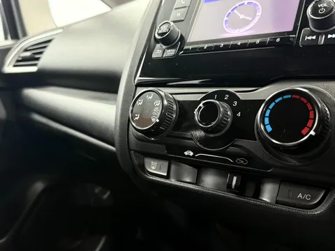 HONDA JAZZ 1.3 i-VTEC S 5dr CVT