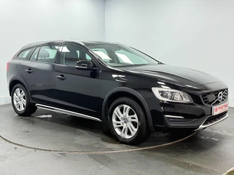 Volvo V60 Cross Country 2.0 D4 SE Nav Auto Euro 6 (s/s) 5dr