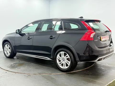 Volvo V60 Cross Country 2.0 D4 SE Nav Auto Euro 6 (s/s) 5dr