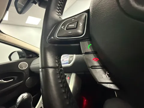 LAND ROVER RANGE ROVER EVOQUE 2.2 SD4 Pure 3dr [Tech Pack]