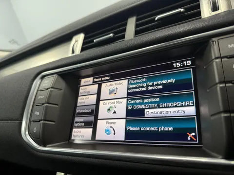 LAND ROVER RANGE ROVER EVOQUE 2.2 SD4 Pure 3dr [Tech Pack]