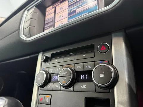 LAND ROVER RANGE ROVER EVOQUE 2.2 SD4 Pure 3dr [Tech Pack]