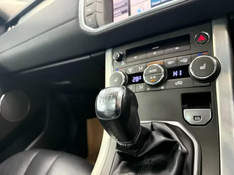 LAND ROVER RANGE ROVER EVOQUE 2.2 SD4 Pure 3dr [Tech Pack]