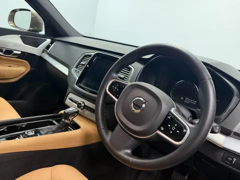 VOLVO XC90 2.0 D5 PowerPulse Momentum Pro 5dr AWD Geartronic