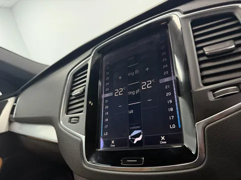 VOLVO XC90 2.0 D5 PowerPulse Momentum Pro 5dr AWD Geartronic