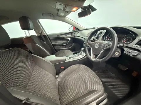 VAUXHALL INSIGNIA DIESEL HATCHBACK 2.0 CDTi [163] SE 5dr Auto