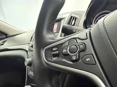 VAUXHALL INSIGNIA DIESEL HATCHBACK 2.0 CDTi [163] SE 5dr Auto