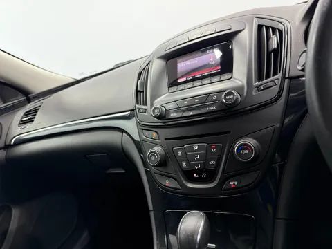 VAUXHALL INSIGNIA DIESEL HATCHBACK 2.0 CDTi [163] SE 5dr Auto