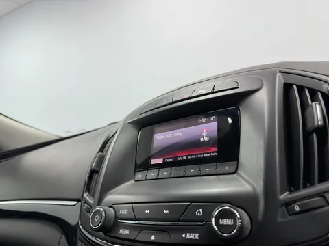 VAUXHALL INSIGNIA DIESEL HATCHBACK 2.0 CDTi [163] SE 5dr Auto