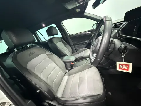 VOLKSWAGEN TIGUAN 2.0 TDi 150 R-Line Tech 5dr DSG