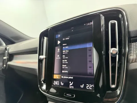 VOLVO XC40 2.0 D4 [190] R DESIGN Pro 5dr AWD Geartronic