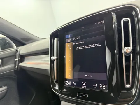 VOLVO XC40 2.0 D4 [190] R DESIGN Pro 5dr AWD Geartronic