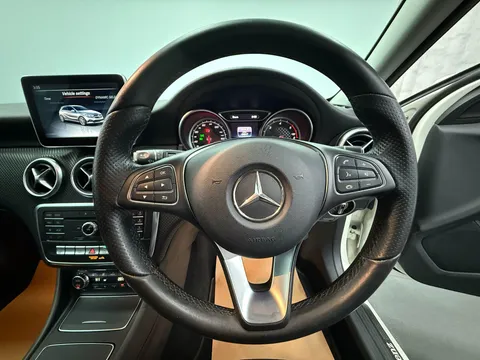 MERCEDES-BENZ A CLASS A180d Sport Premium 5dr Auto