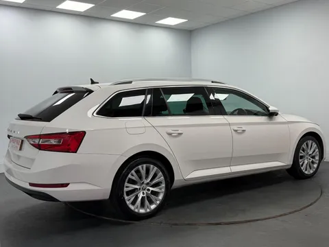 SKODA SUPERB 2.0 TDI CR SE Technology 5dr