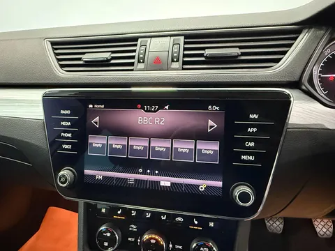 SKODA SUPERB 2.0 TDI CR SE Technology 5dr