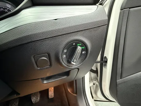 SKODA SUPERB 2.0 TDI CR SE Technology 5dr