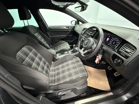 VOLKSWAGEN GOLF 2.0 TDI 184 GTD 5dr