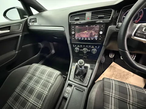 VOLKSWAGEN GOLF 2.0 TDI 184 GTD 5dr