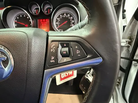 VAUXHALL MOKKA 1.4T Tech Line 5dr