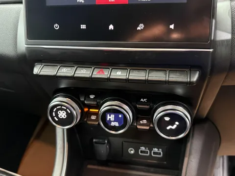 RENAULT CAPTUR 1.0 TCE 90 Techno 5dr