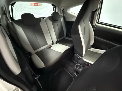 TOYOTA AYGO 1.0 VVT-i X-Play TSS 3dr