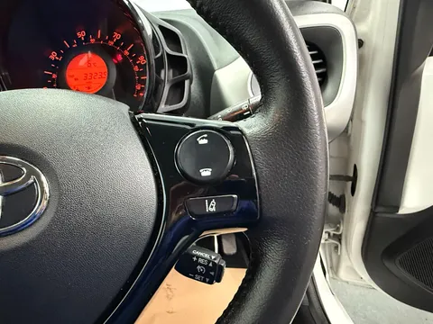 TOYOTA AYGO 1.0 VVT-i X-Play TSS 3dr