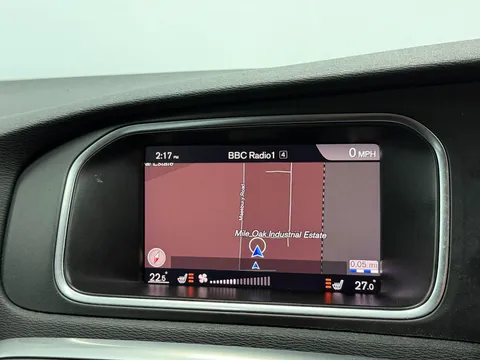 VOLVO V40 T3 [152] R DESIGN Nav Plus 5dr