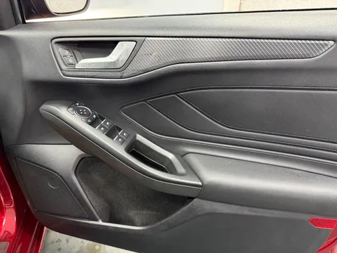 FORD FOCUS 2.0 EcoBlue ST-Line X 5dr