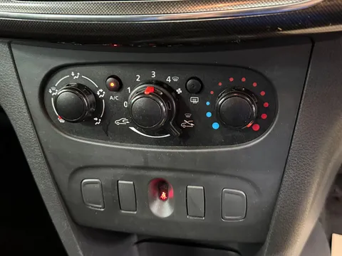 DACIA SANDERO 0.9 TCe Ambiance 5dr