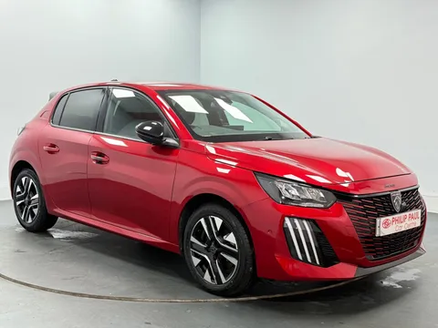 PEUGEOT 208 1.2 Hybrid 100 Allure 5dr e-DSC6