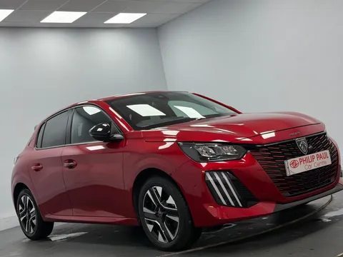 PEUGEOT 208 1.2 Hybrid 100 Allure 5dr e-DSC6