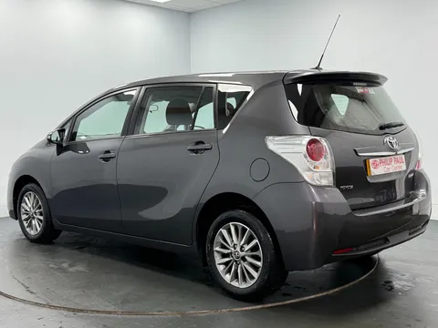 TOYOTA VERSO 1.6 D-4D Icon TSS 5dr