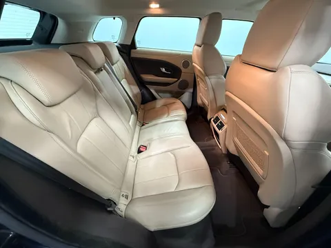 LAND ROVER RANGE ROVER EVOQUE 2.0 eD4 SE 5dr 2WD