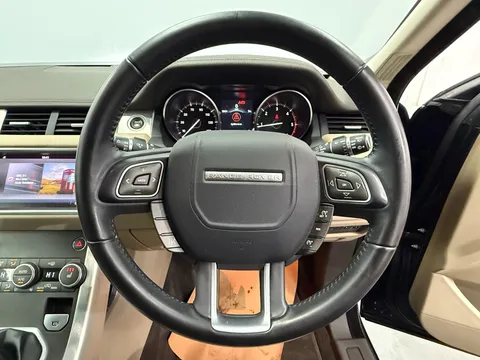 LAND ROVER RANGE ROVER EVOQUE 2.0 eD4 SE 5dr 2WD