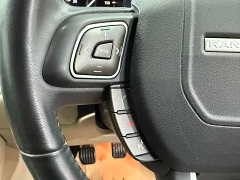 LAND ROVER RANGE ROVER EVOQUE 2.0 eD4 SE 5dr 2WD